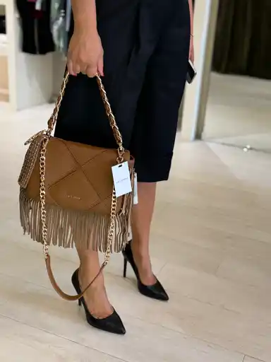 Borsa a spalla Isabel 4