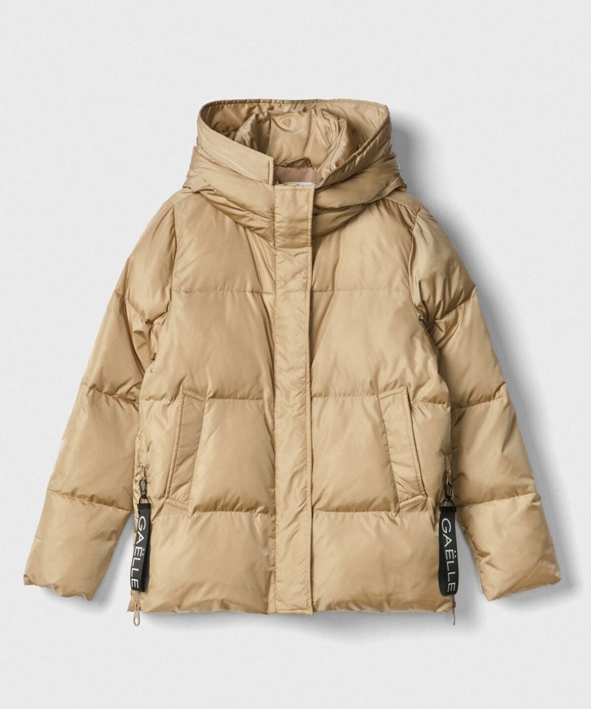 Piumino Manica Lunga Con Tirazip Logato • Cammello - Gaëlle Paris