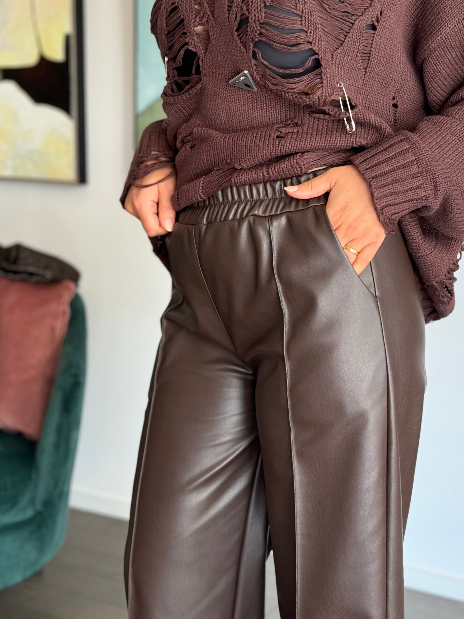 Pantalone ecopelle marrone 1