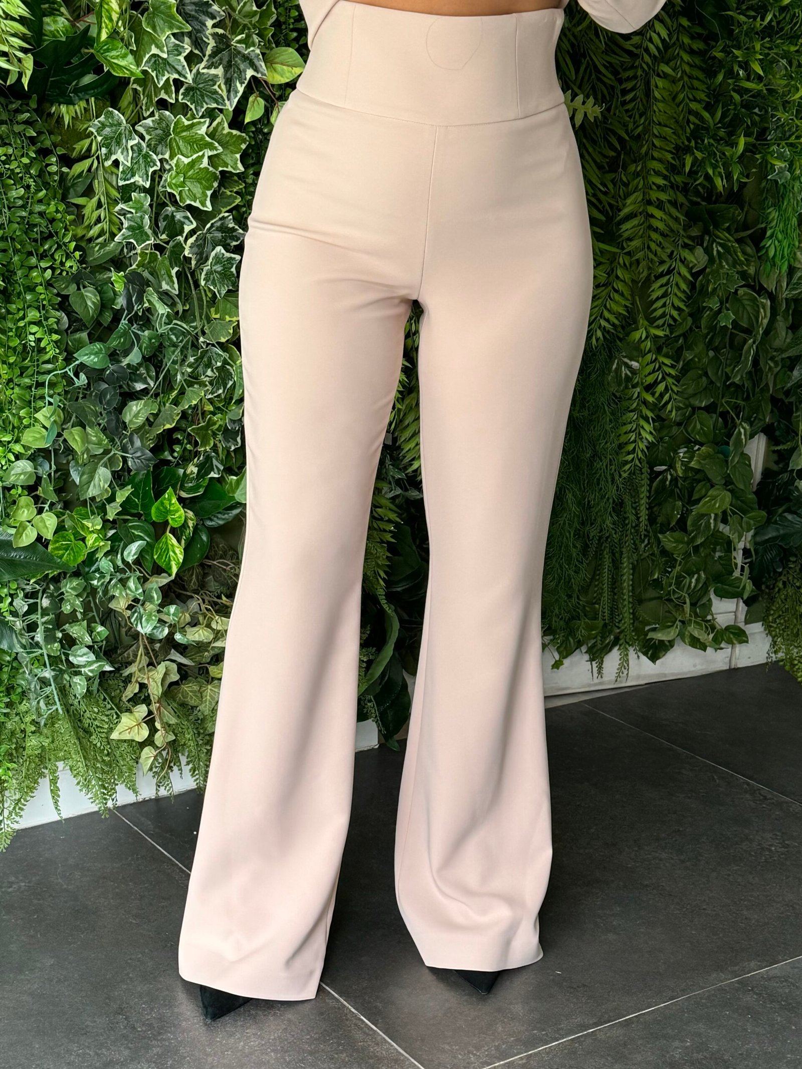 Tailleur nudo Alma Sanchez 3